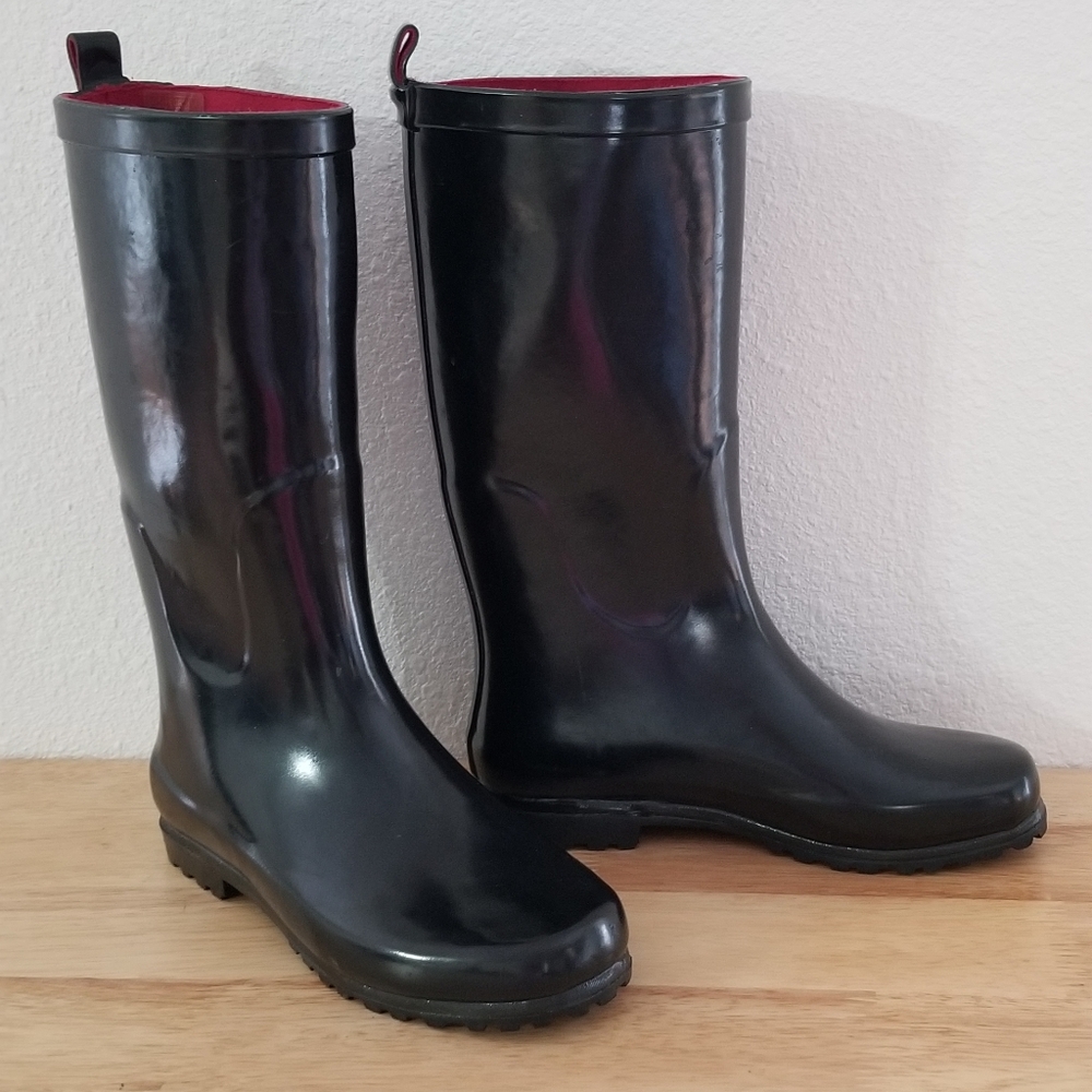 *New* Black rain boots. Size 6